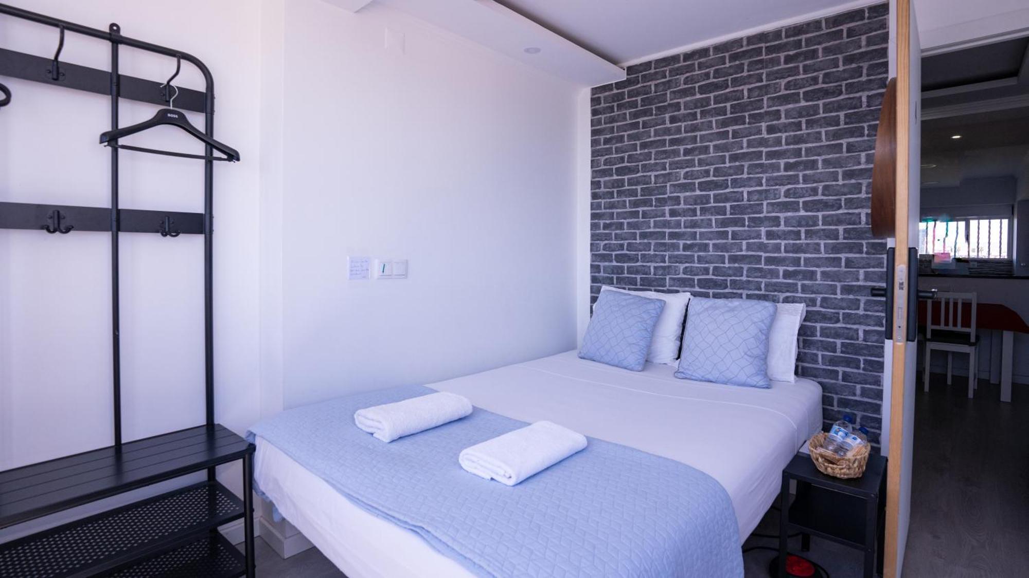 Airport Room Lisbon Luaran gambar