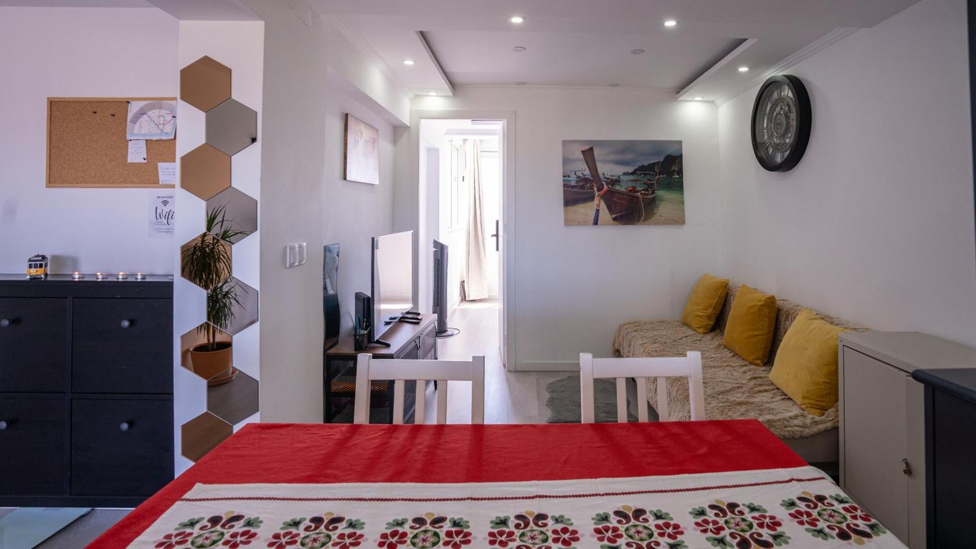Airport Room Lisbon Luaran gambar