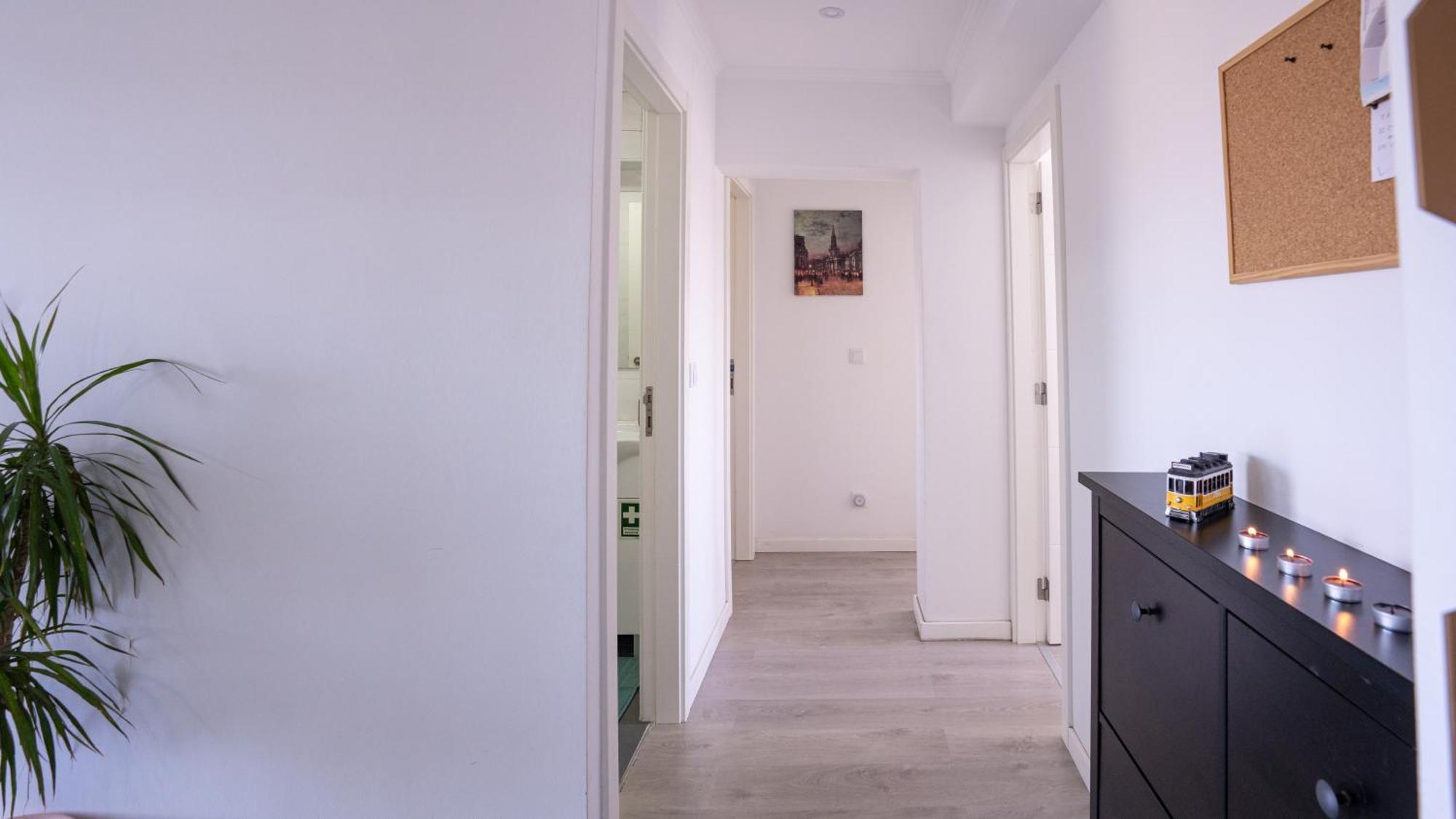 Airport Room Lisbon Luaran gambar
